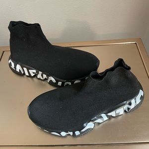 Sock sneaker 36 Womens 6